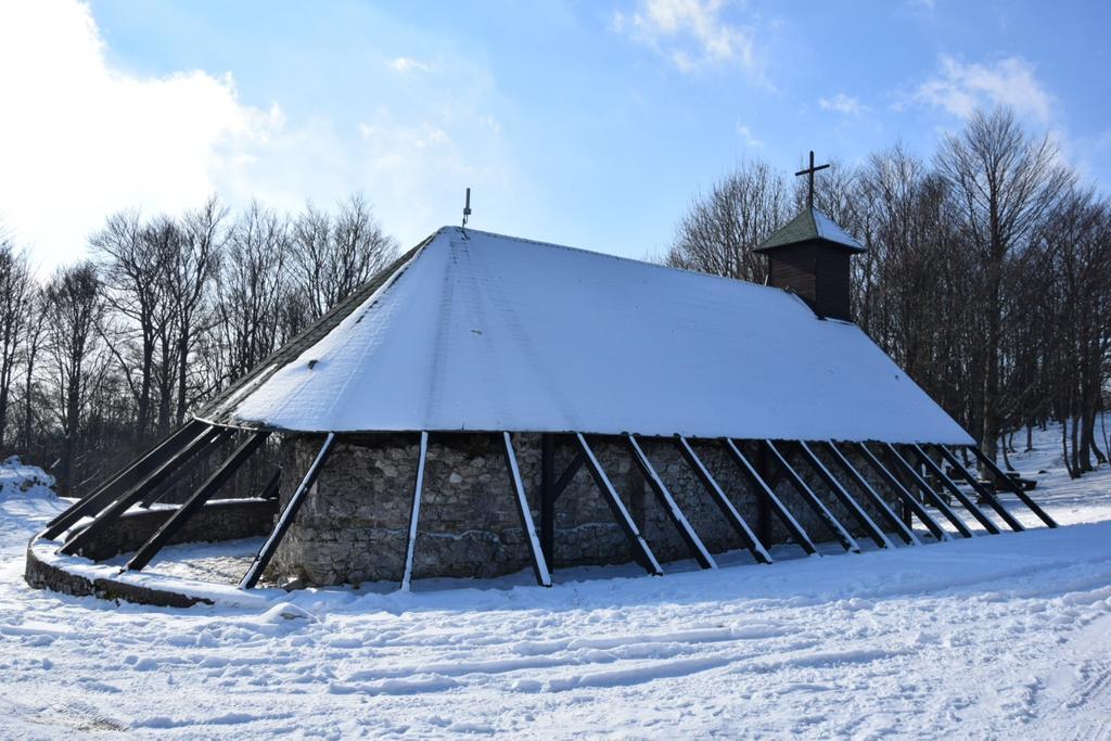 Guest House Lagotto'S Peak Radatovici Экстерьер фото