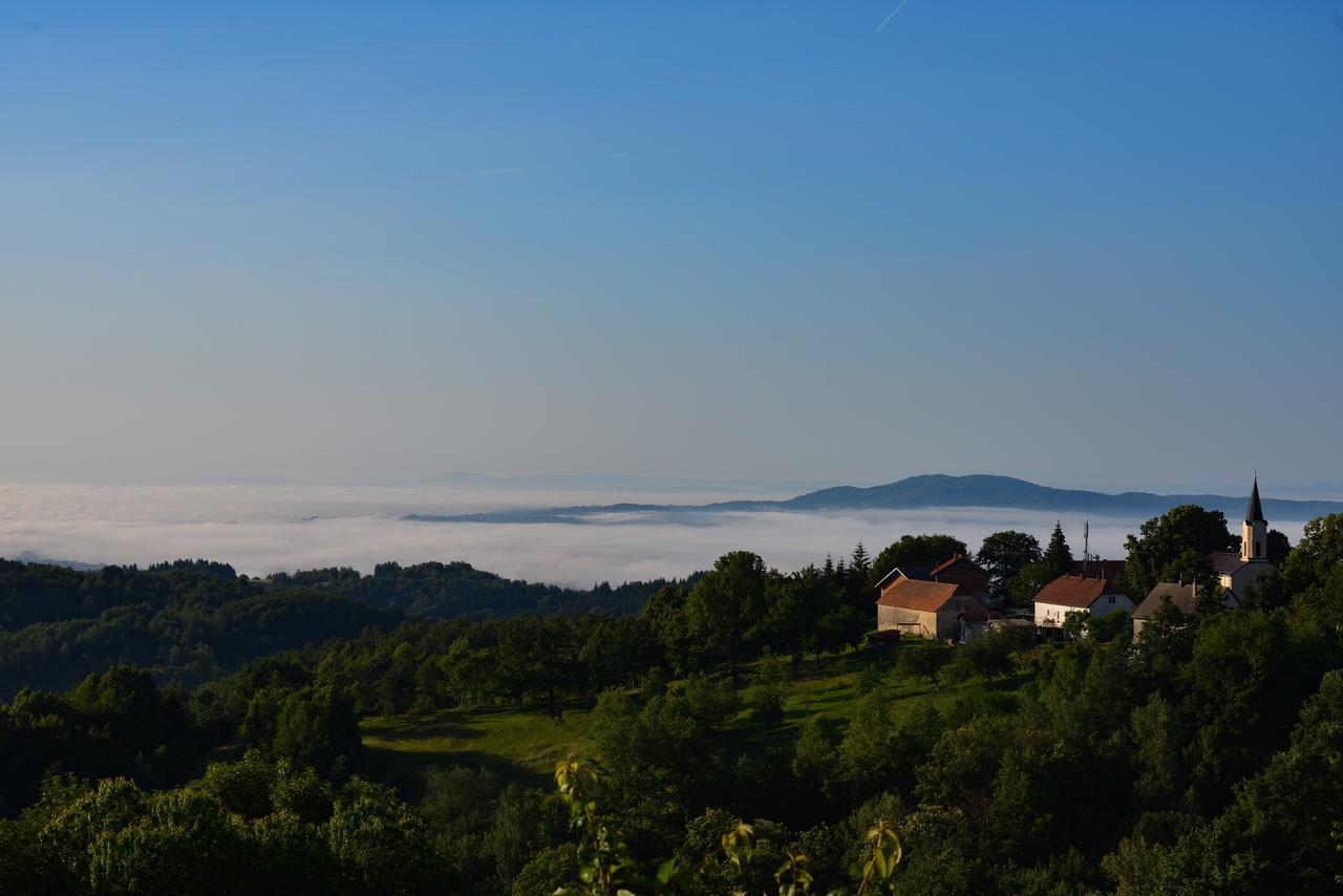 Guest House Lagotto'S Peak Radatovici Экстерьер фото